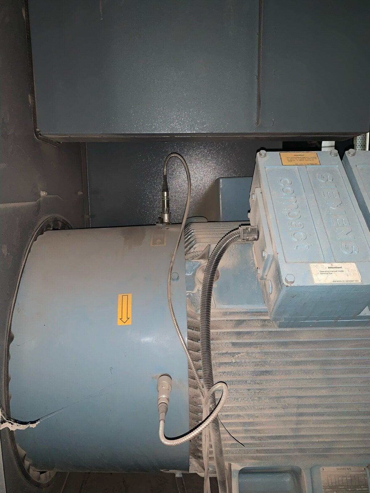 Siemens motor with NDE vibration sensors